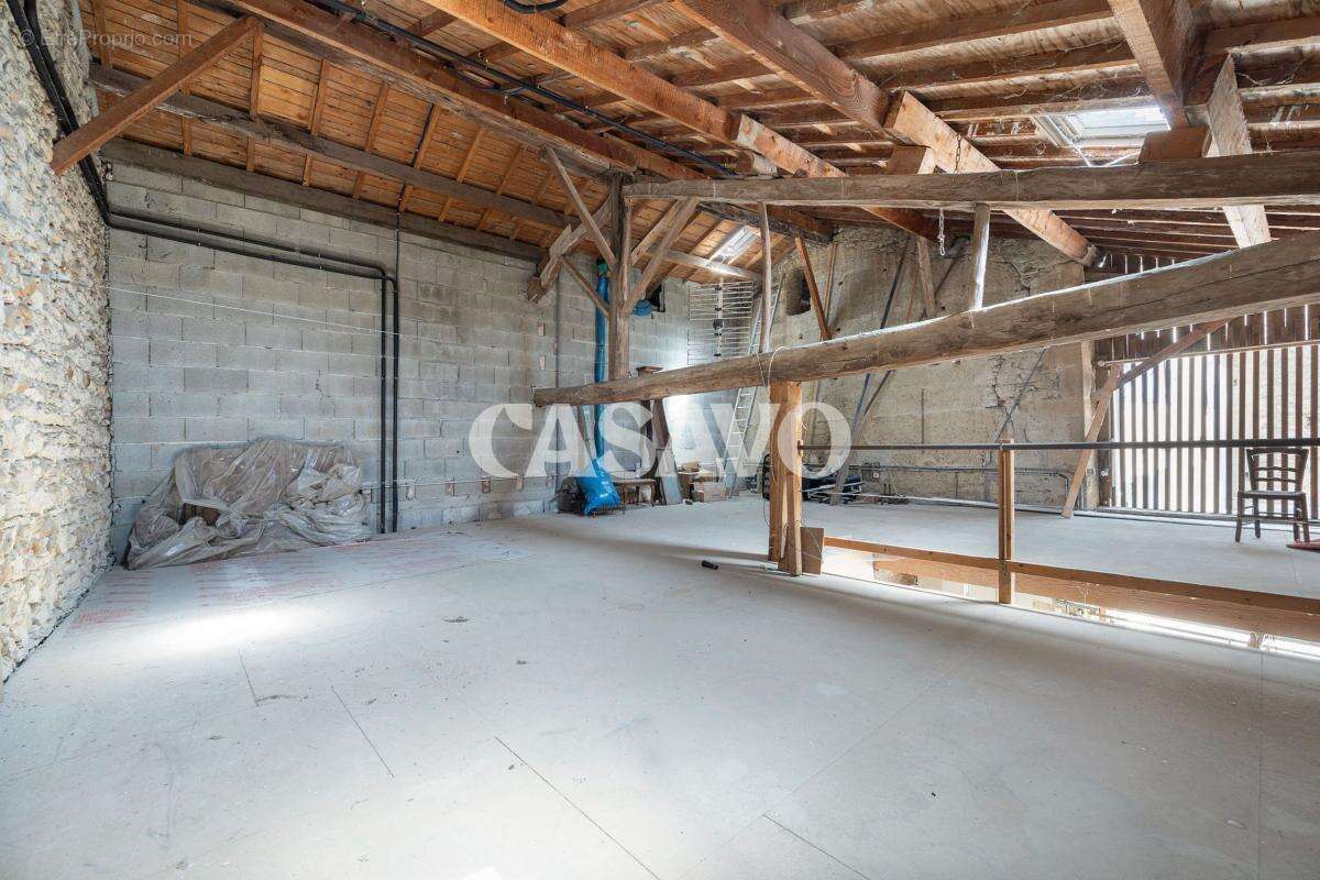 Maison à REVEL-TOURDAN