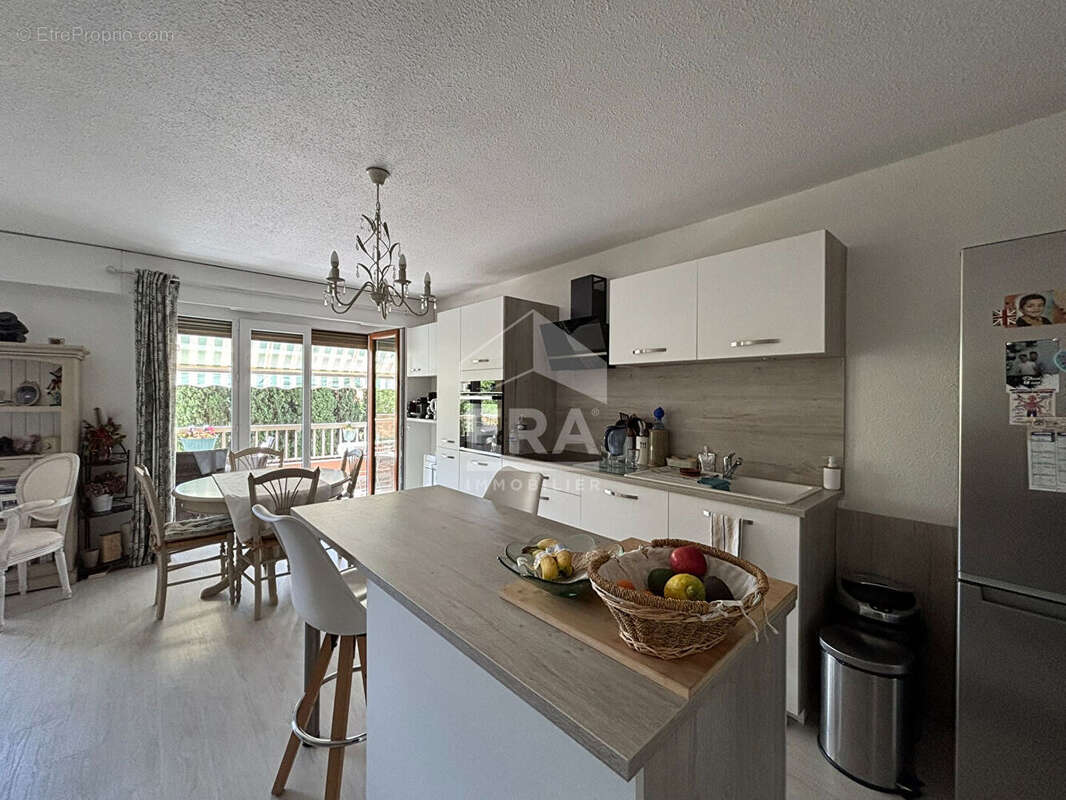 Appartement Frejus 4 pièce(s) 76.64 m2 - photo 2
