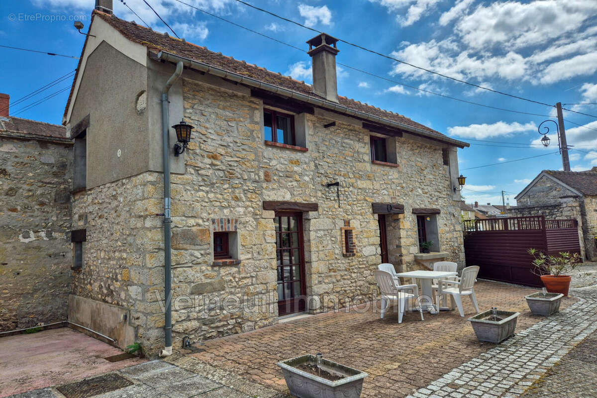 Maison à CHEVRAINVILLIERS