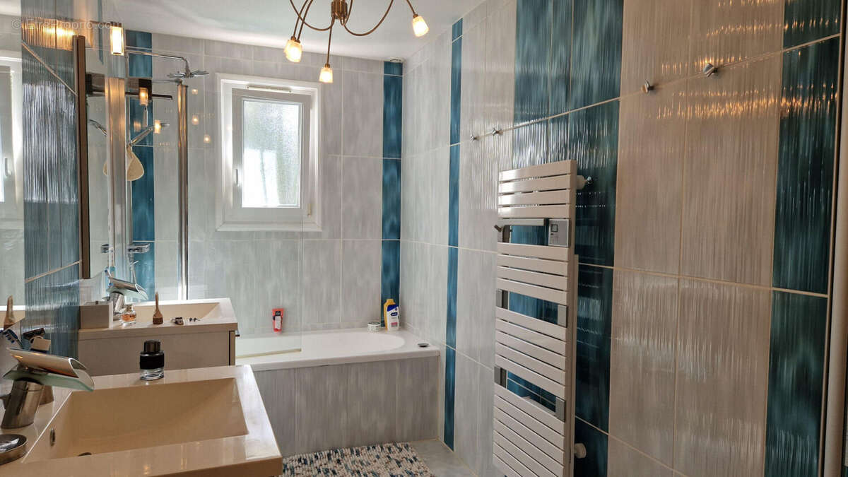 Maison à VAISON-LA-ROMAINE