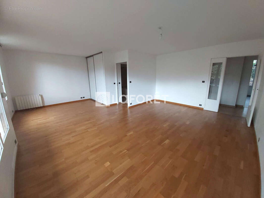 Appartement à LE RAINCY