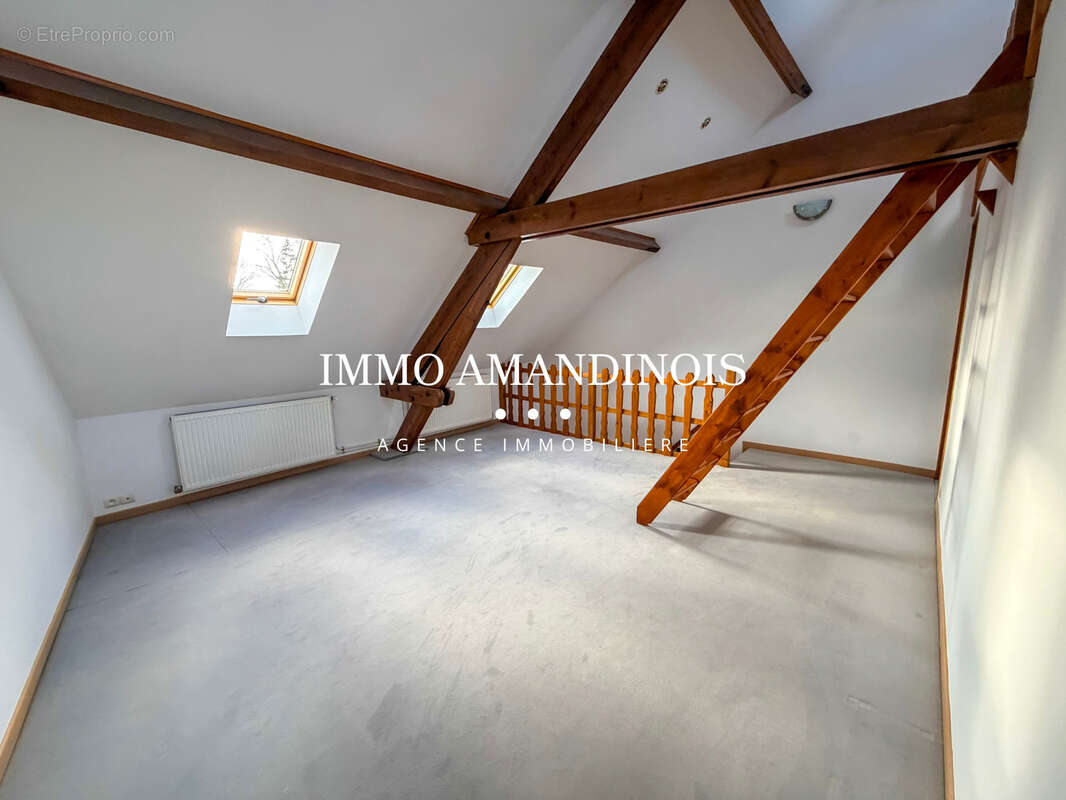 Maison à THUN-SAINT-AMAND