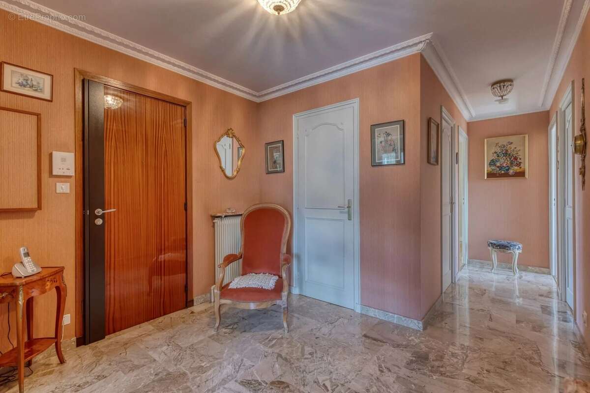 Appartement à FONTAINE