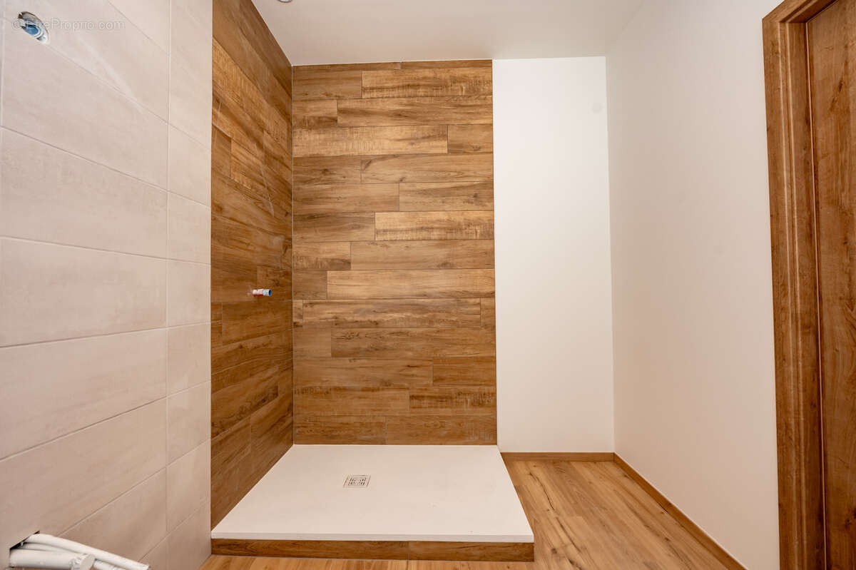 Appartement à MOUTHE