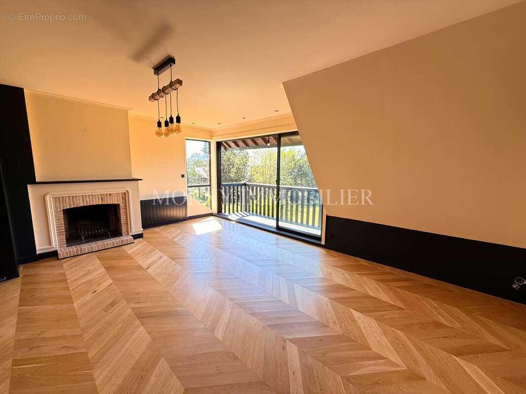 Appartement à TOURGEVILLE