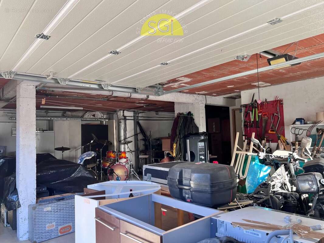 Maison à MONTESQUIEU-DES-ALBERES