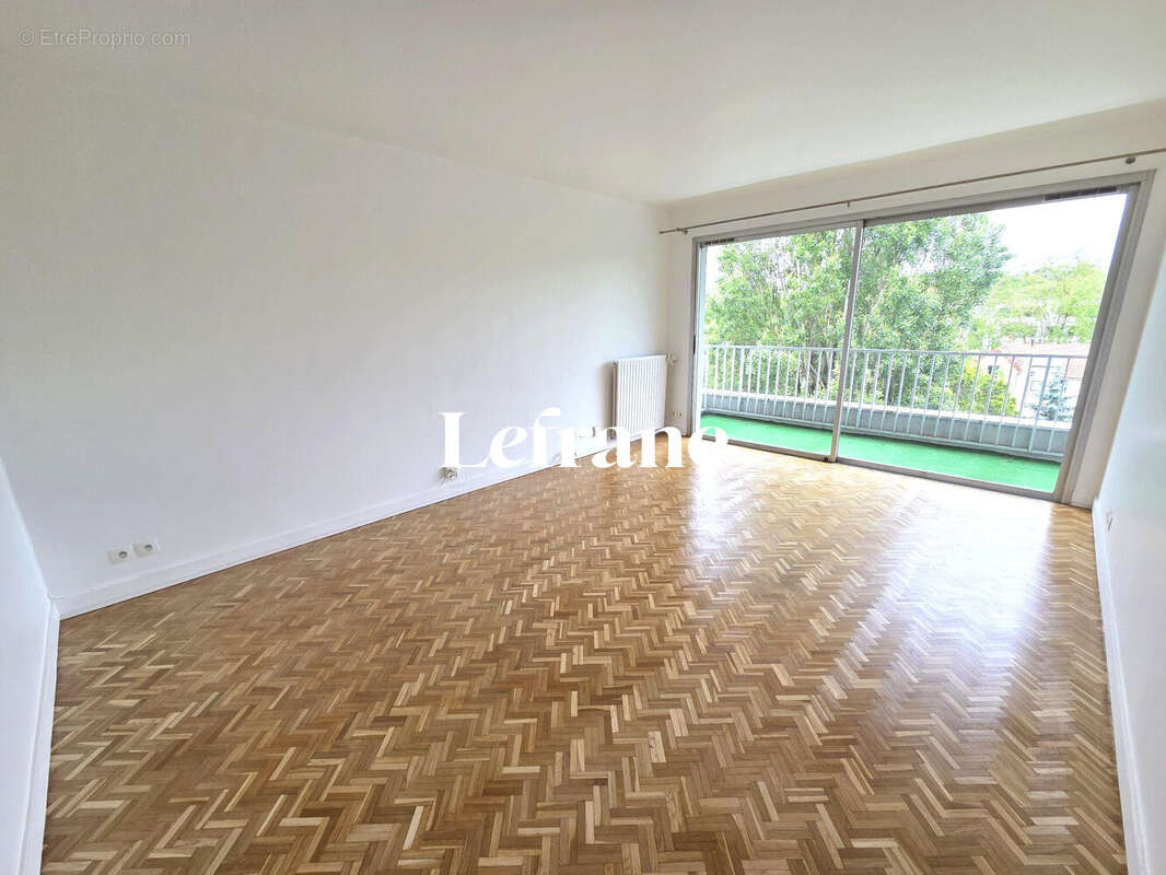 Appartement à GARCHES
