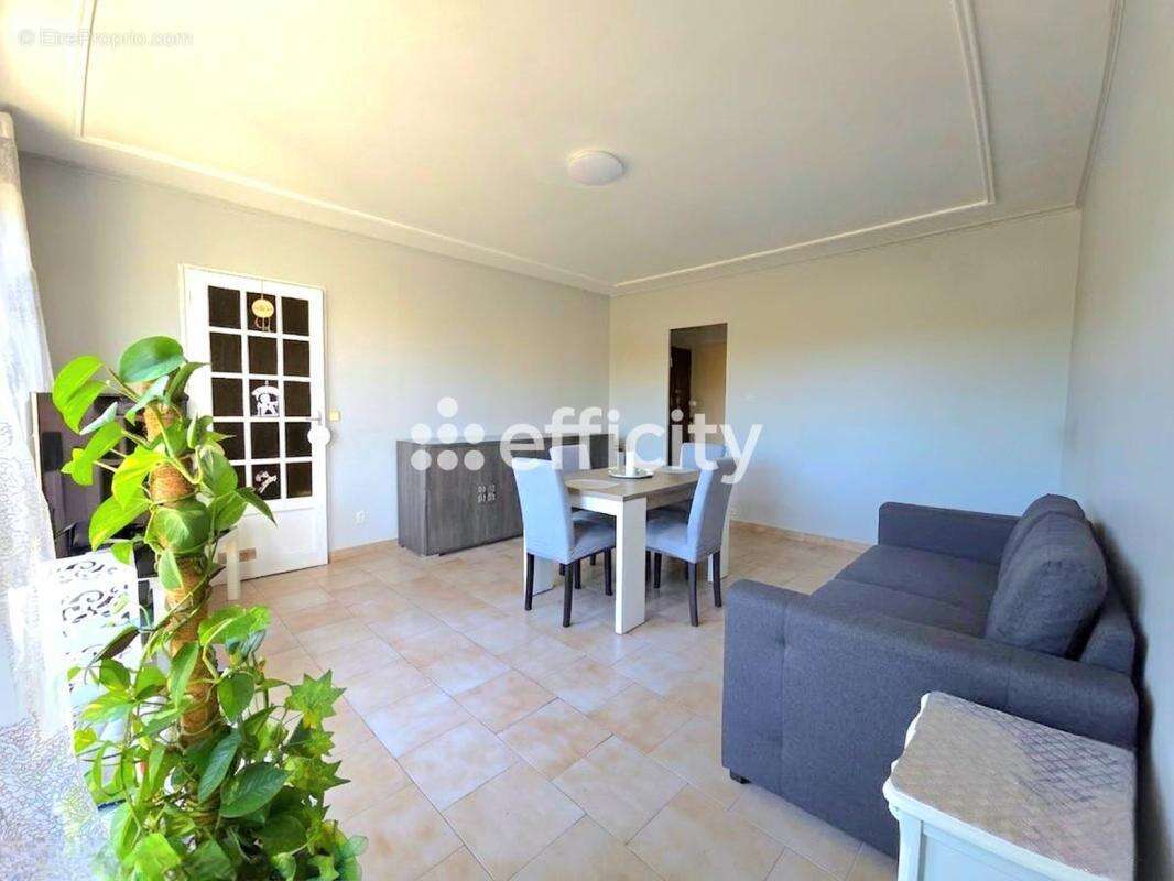 Appartement à MARSEILLE-10E