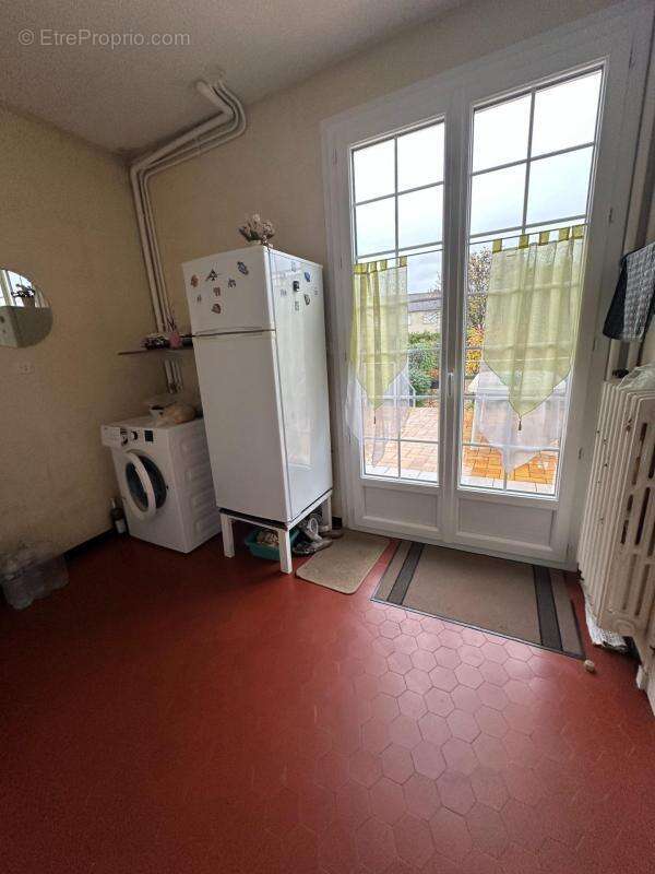 Maison à SAINT-PAVACE