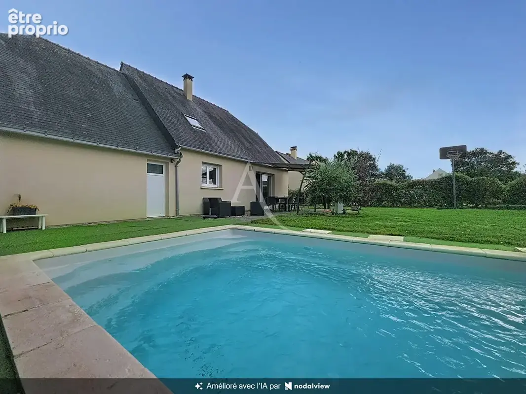 Maison à BECON-LES-GRANITS
