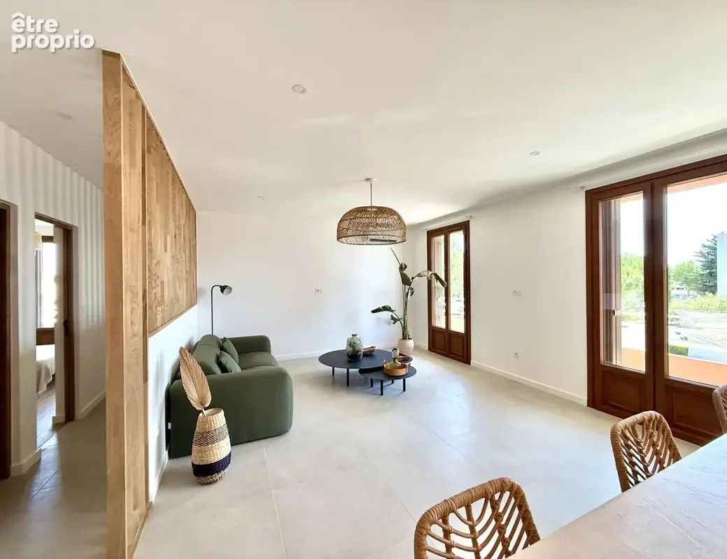 Appartement 3 pièces 82 m² à vendre à Le Grau-Du-Roi (30240) - photo 2