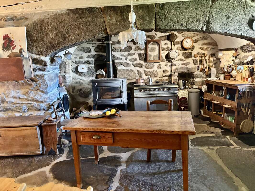 Maison à LES ESTABLES