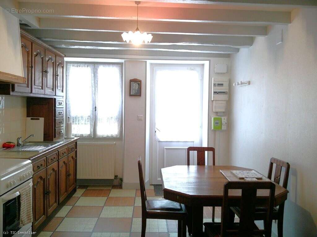Idéale Maison De Vacances Dans Un Des Plus Beaux Villages En Charente - photo 2
