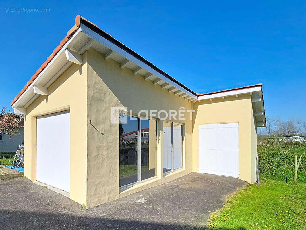 Maison de plain pied Orthez 5 pièces 78m² - photo 2