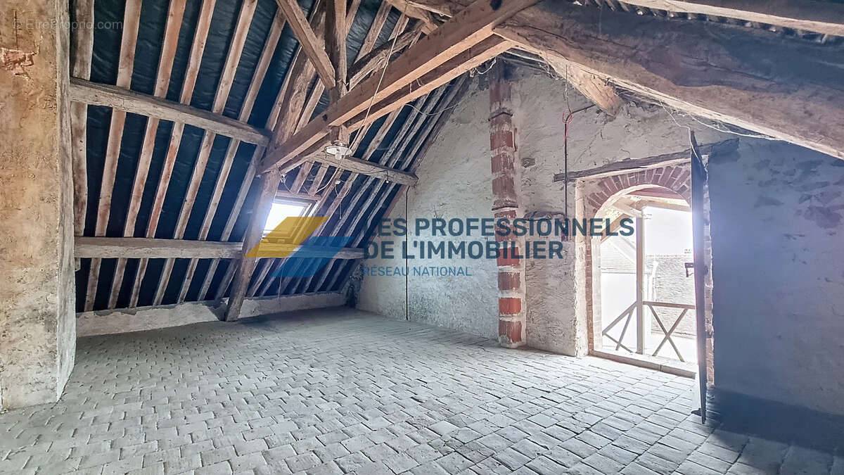 Maison à BRANSLES