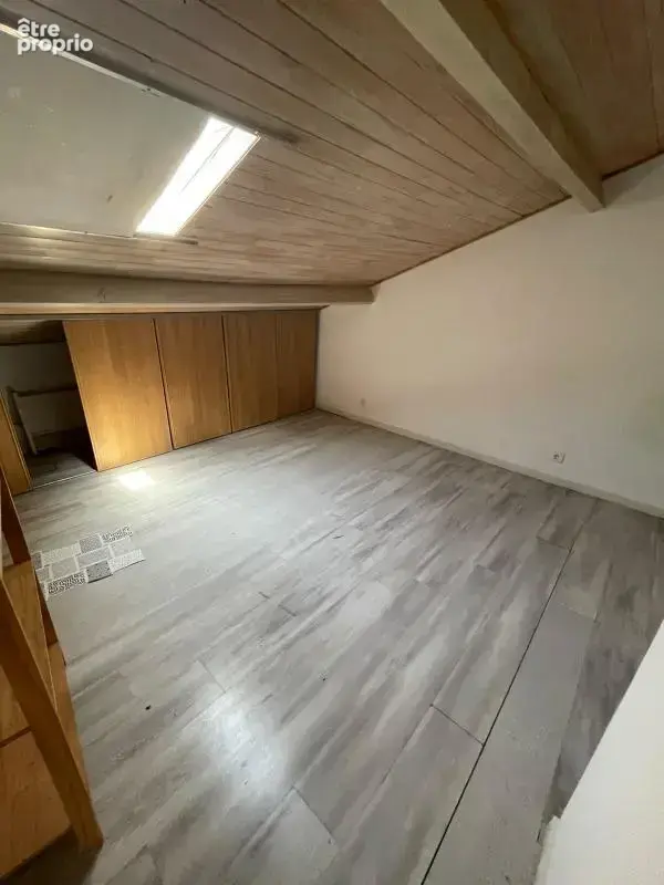 Talence Roustaing apt 43 m²  135 000 € - photo 2