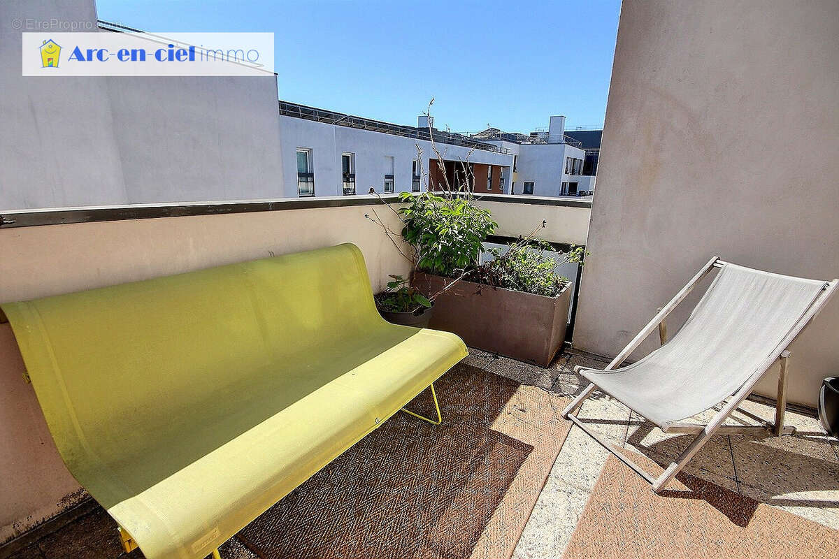 Appartement à NANTERRE