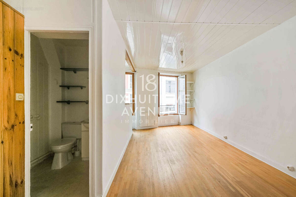 Appartement à PARIS-18E