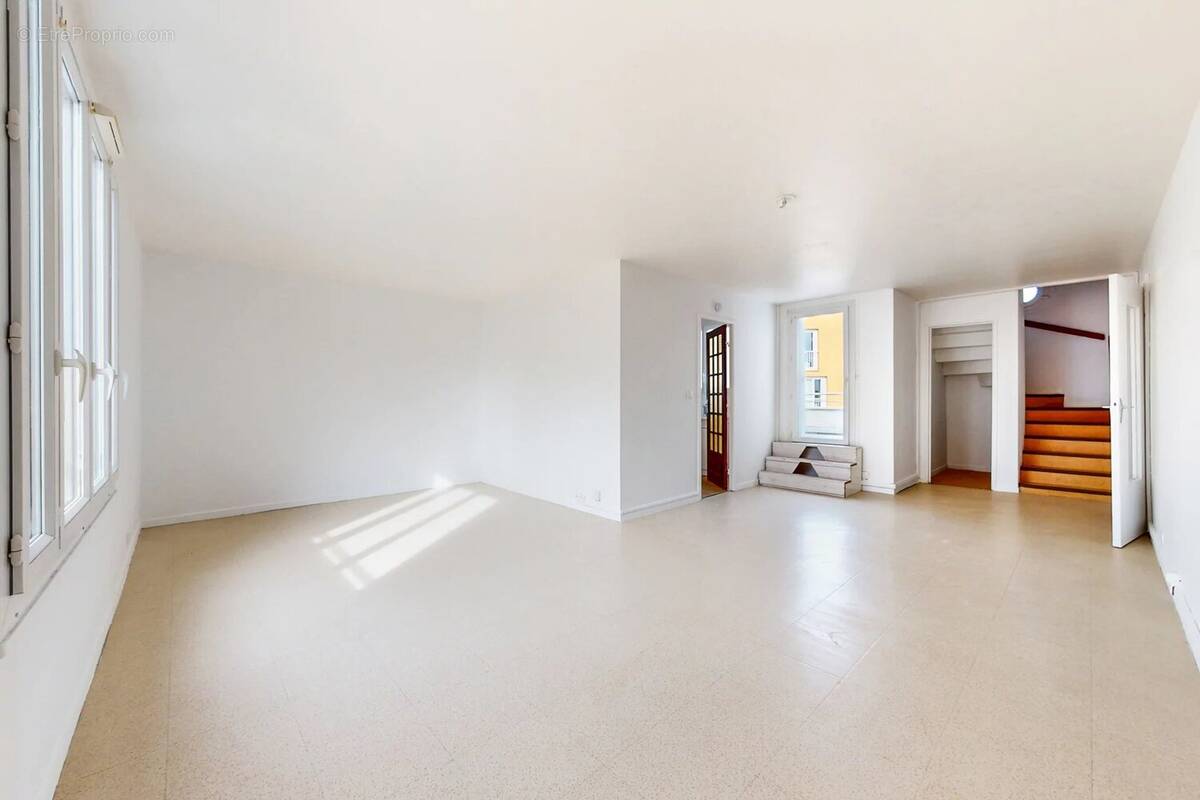 Appartement à COULOMMIERS