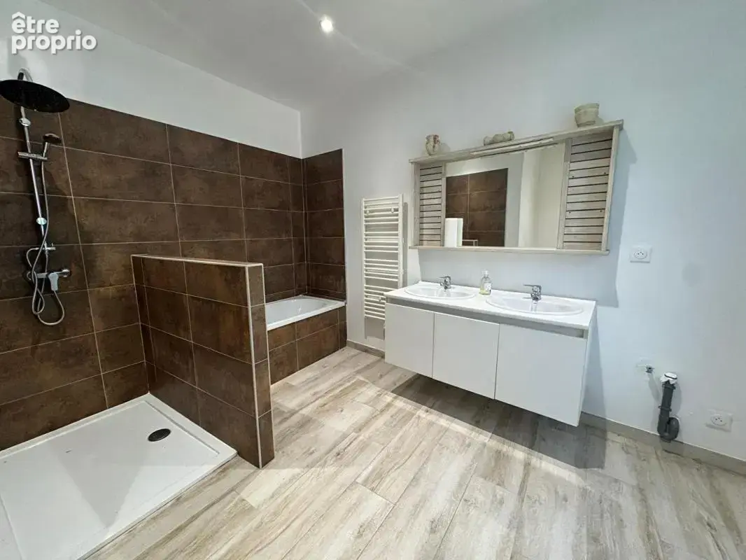 Appartement T3 avec jardin et garage - photo 7