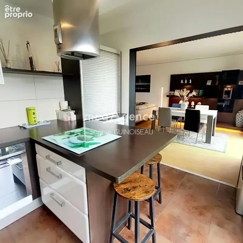 Cholet – maison familiale avec piscine, jardin et garage - photo 8