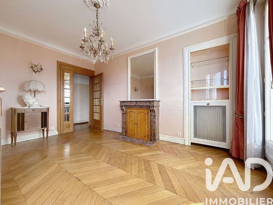 Photo 3 - Appartement à PARIS-10E