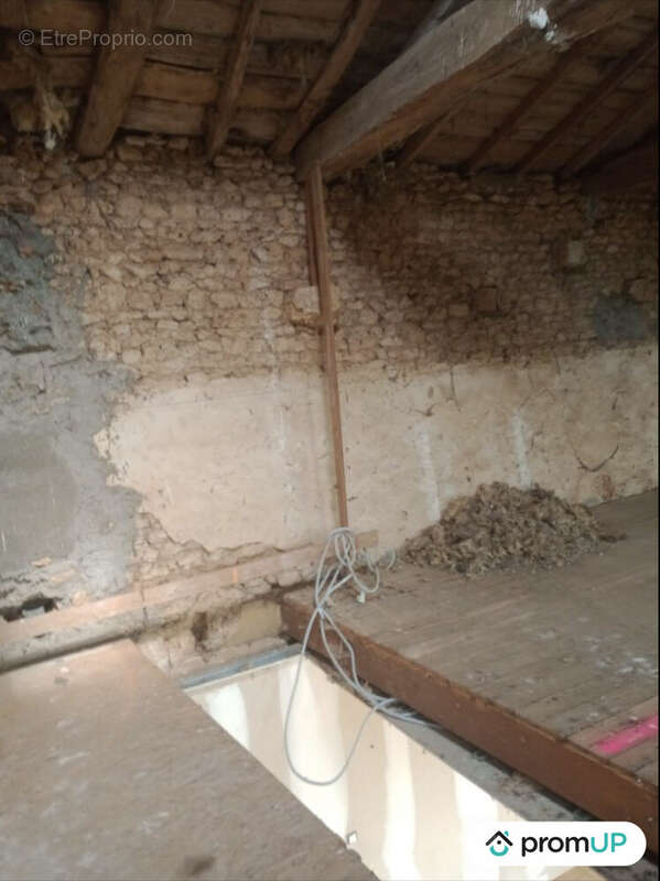 Maison à ASSAIS-LES-JUMEAUX