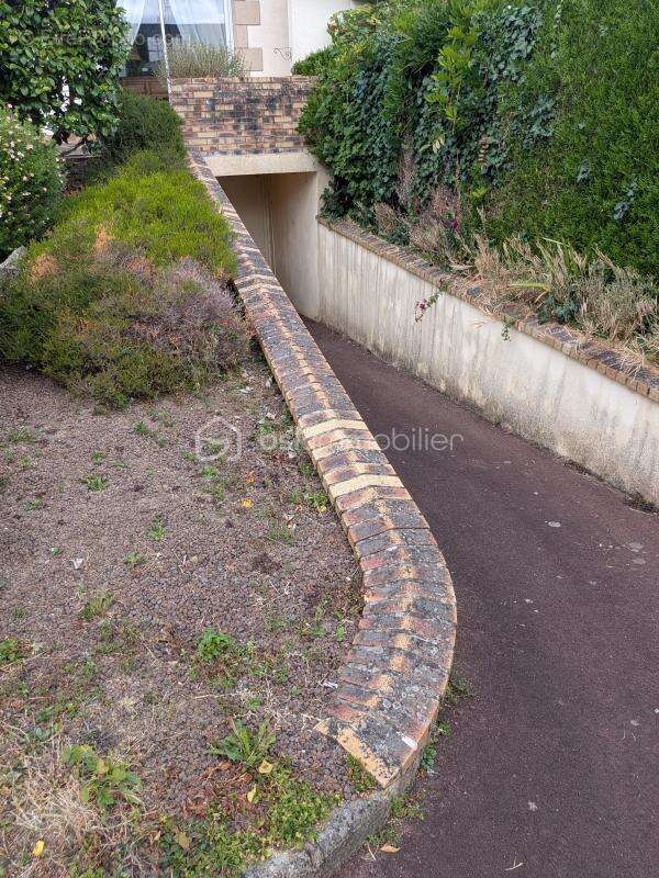  Chaleureuse maison de ville avec jardin – Proche centre-ville de Saint-Hilaire-du-Harcouët - photo 13