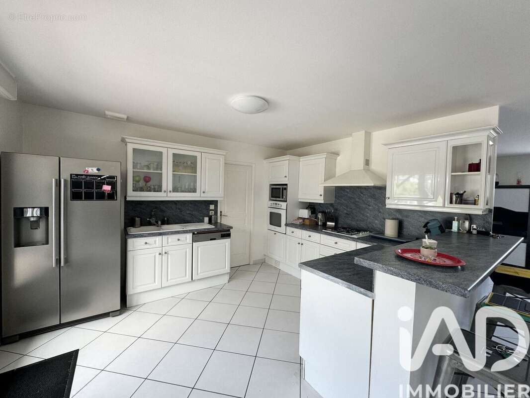 Photo 5 - Maison à LINAS