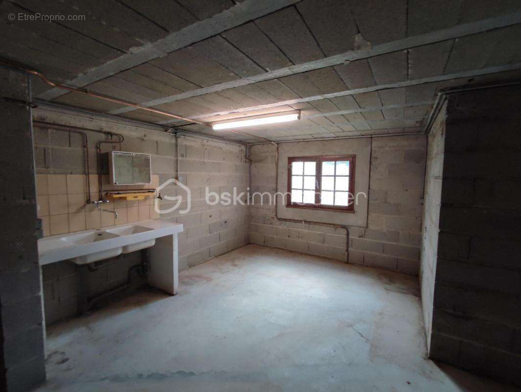 Maison de 113 m² sur sous sol et grenier aménageable sur 445 m² de parcelle - photo 16