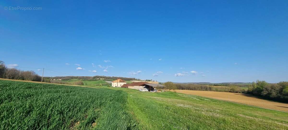 Maison à CASTELNAU-MONTRATIER