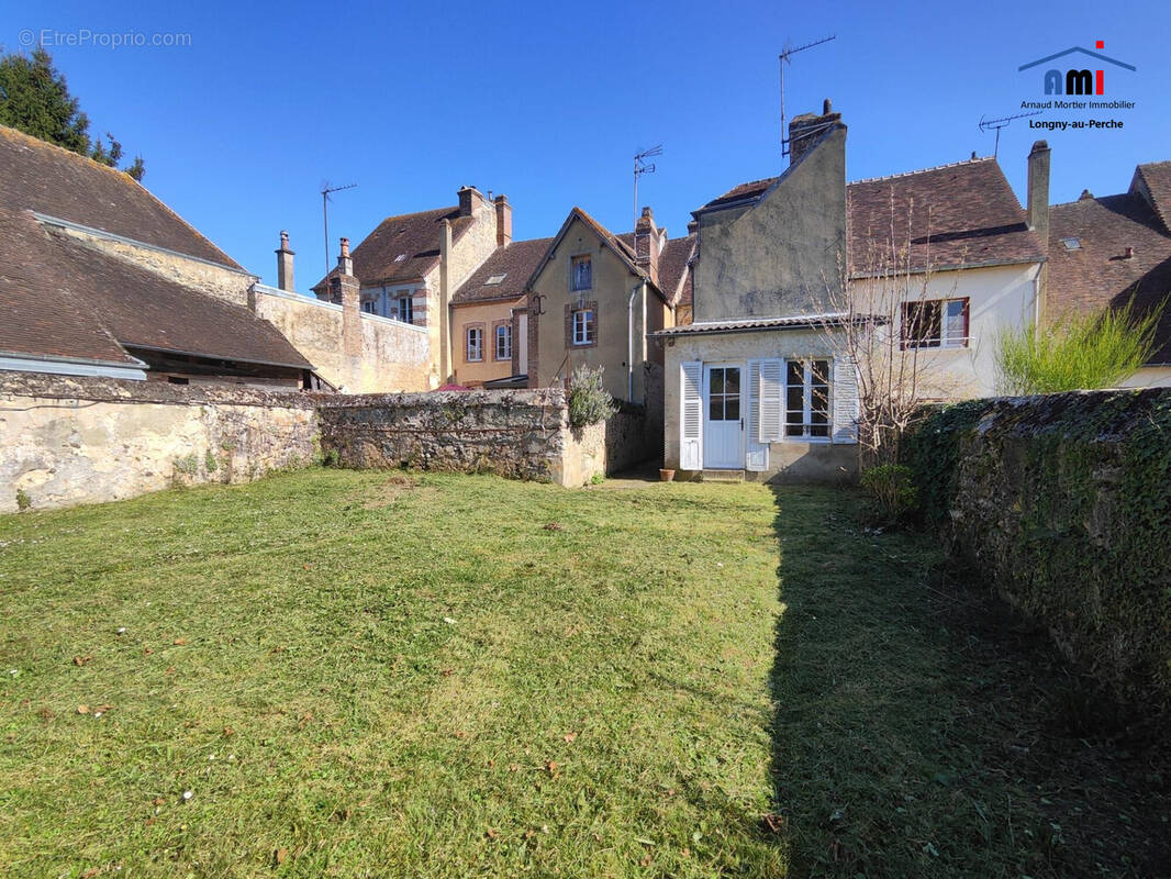 Maison à LONGNY-AU-PERCHE