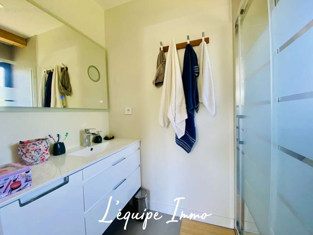 Villa T6 avec piscine et double garage - photo 17