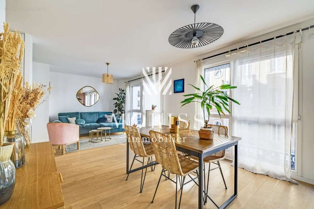 Appartement à PARIS-18E