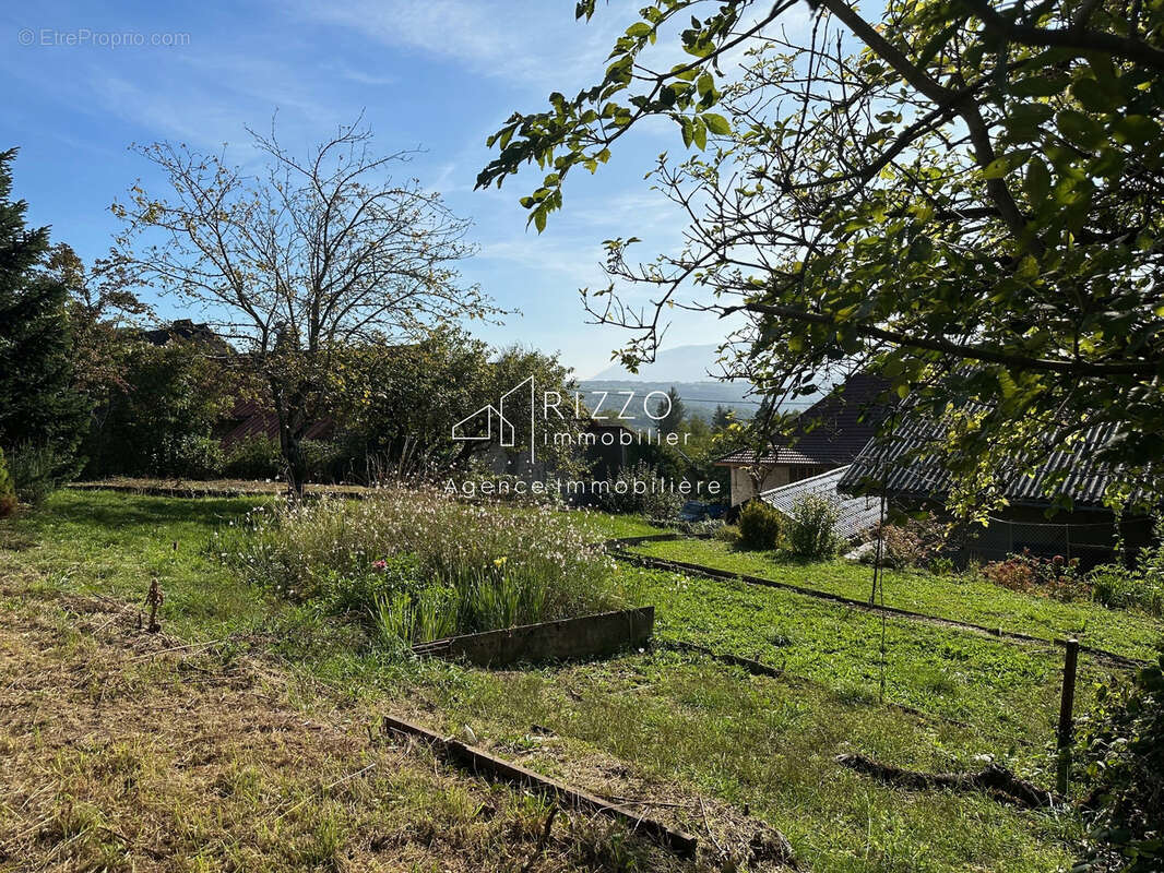 Terrain constructible de 1 053 m2 avec vue dominante   Valserhône (secteur Lancrans) - photo 7