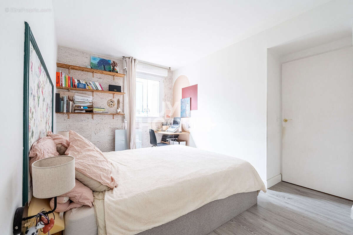 Appartement à ASNIERES-SUR-SEINE