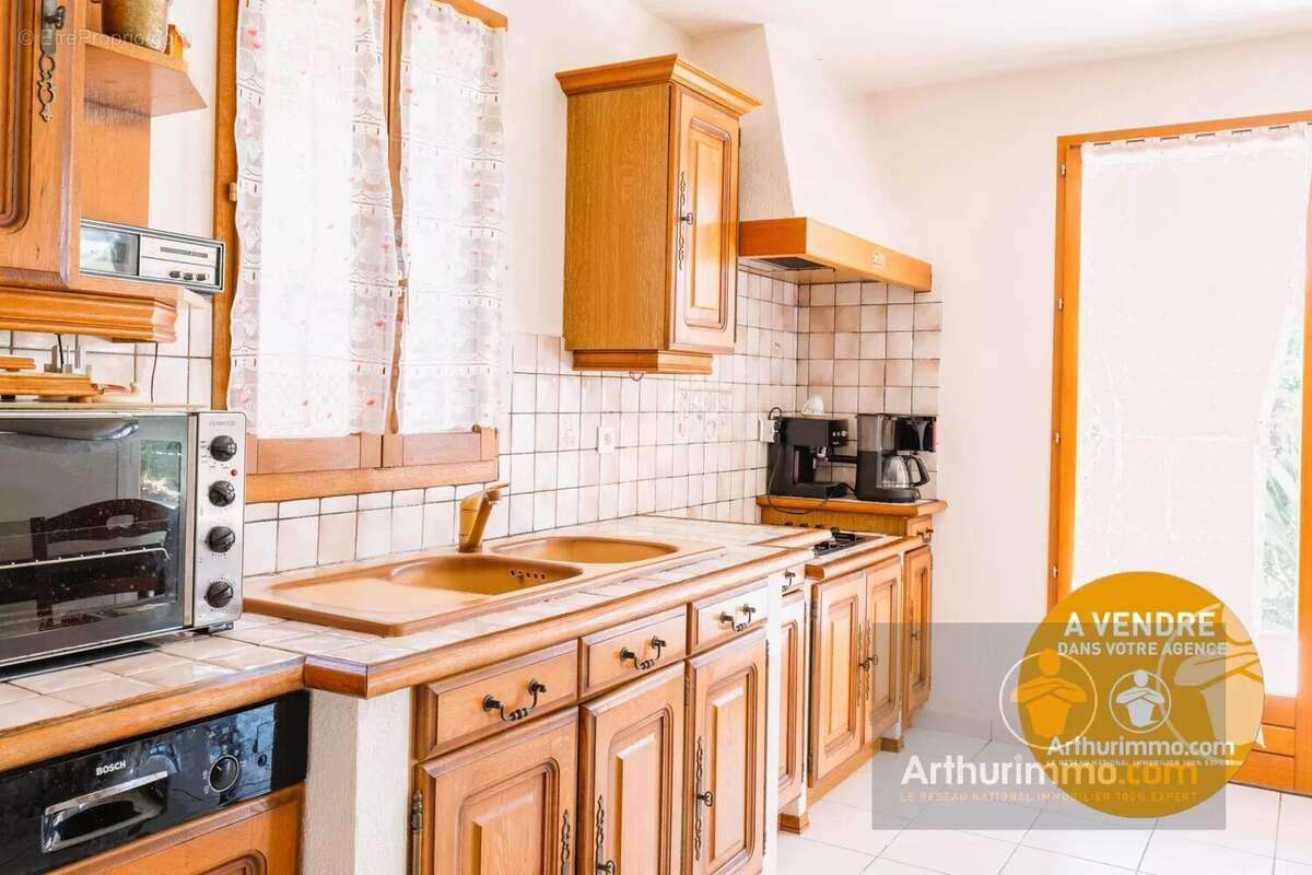 Maison à BORMES-LES-MIMOSAS