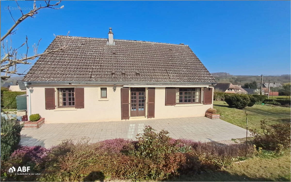 Maison à MANEHOUVILLE