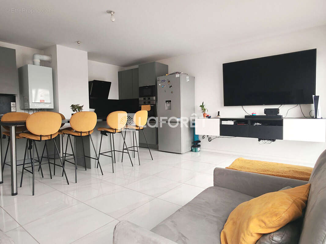 Appartement à CORBEIL-ESSONNES