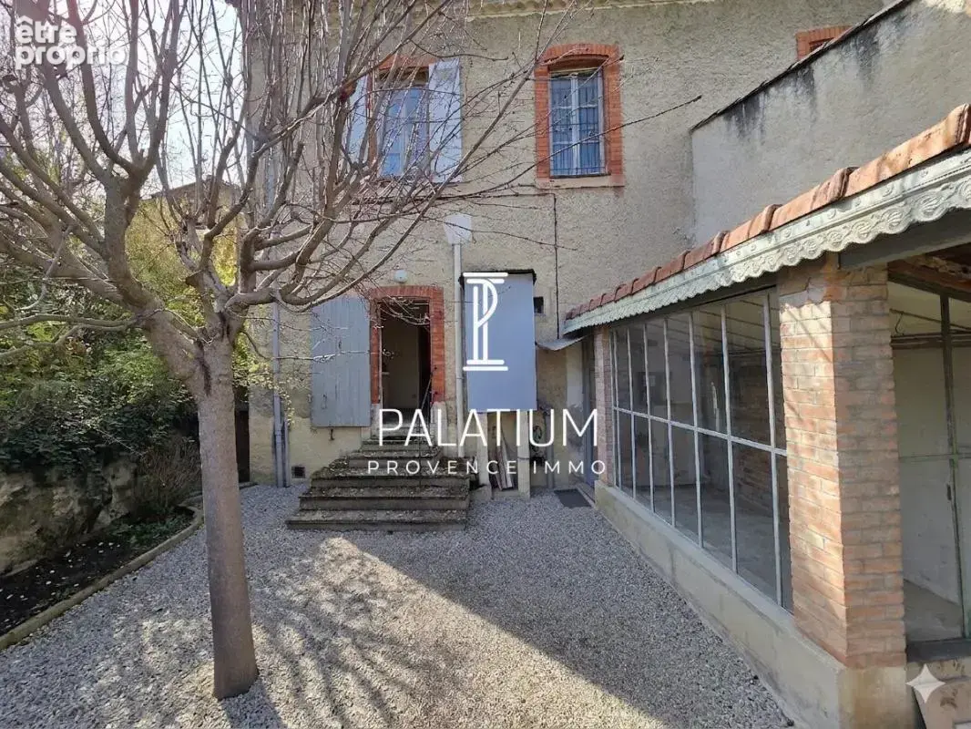 FORCALQUIER – Maison de Ville de 76 m² à Rénover avec Jardin, Dépendance et Garage Sécurisé - photo 11