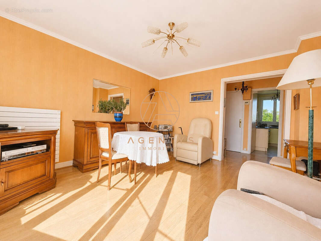Appartement à VILLIERS-SUR-MARNE