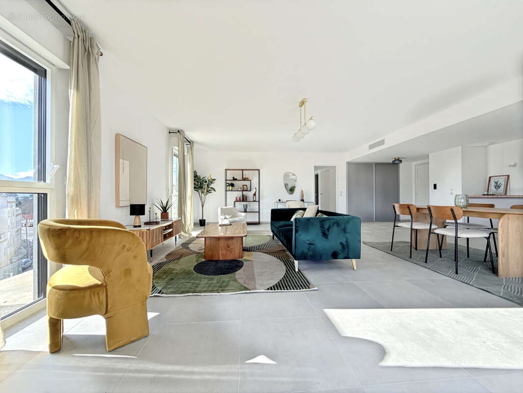 Appartement à MARSEILLE-8E