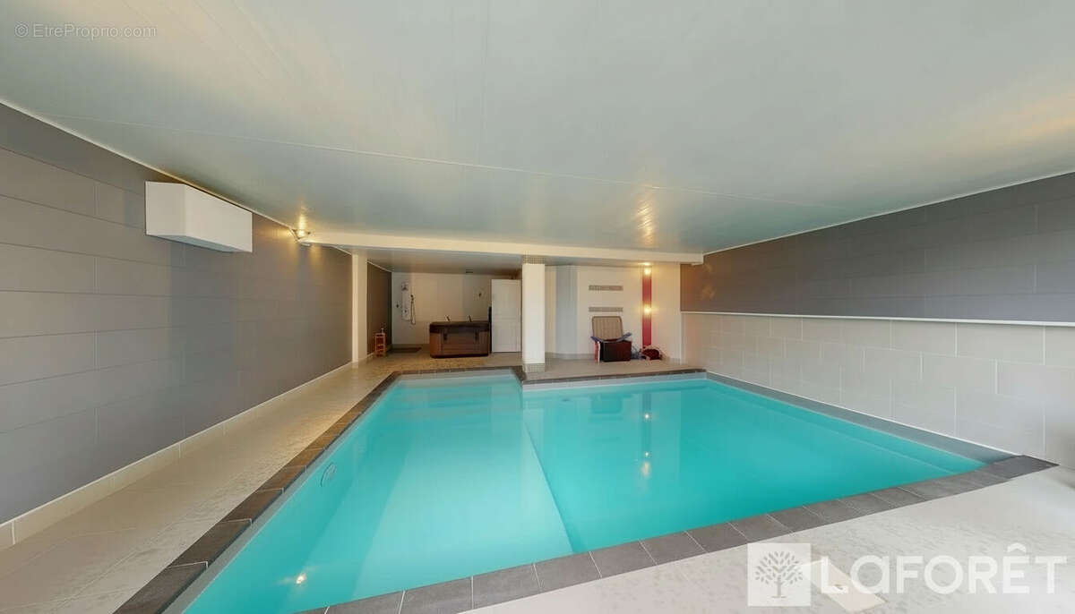 Maison à MAILLY-CHAMPAGNE