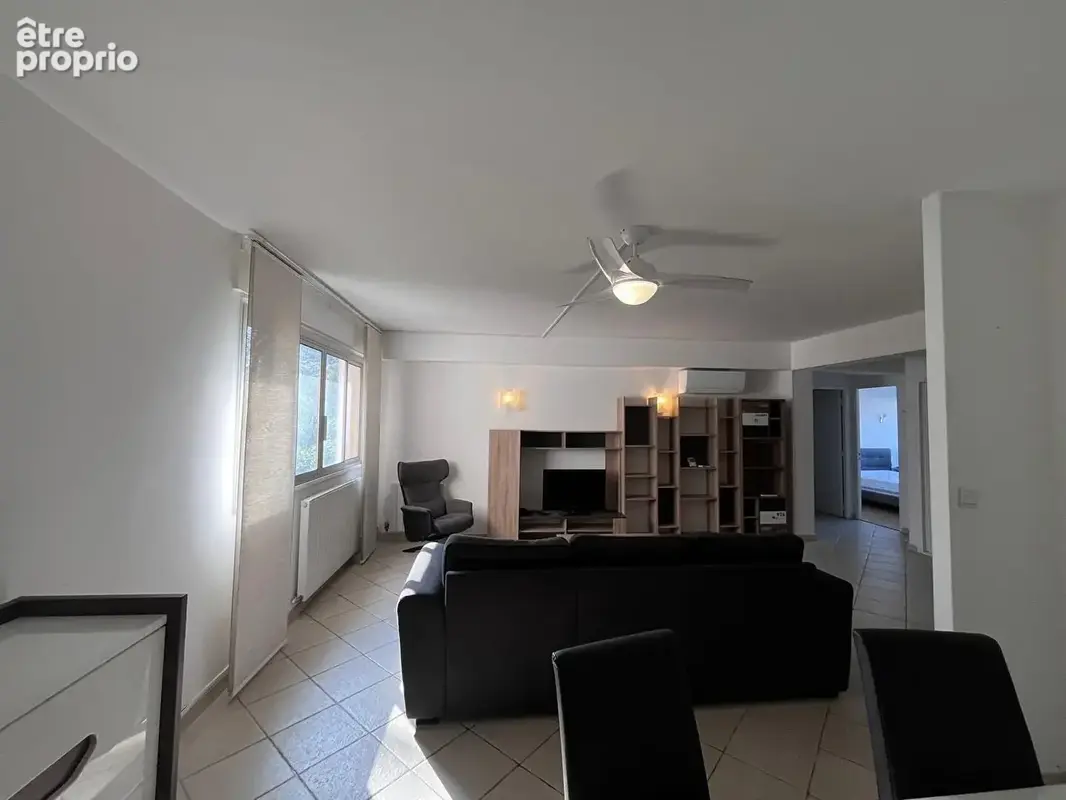 À deux pas des plages et du coeur de La Ciotat  Spacieux T3/4 de 75 m² dans une résidence sécurisée - photo 2