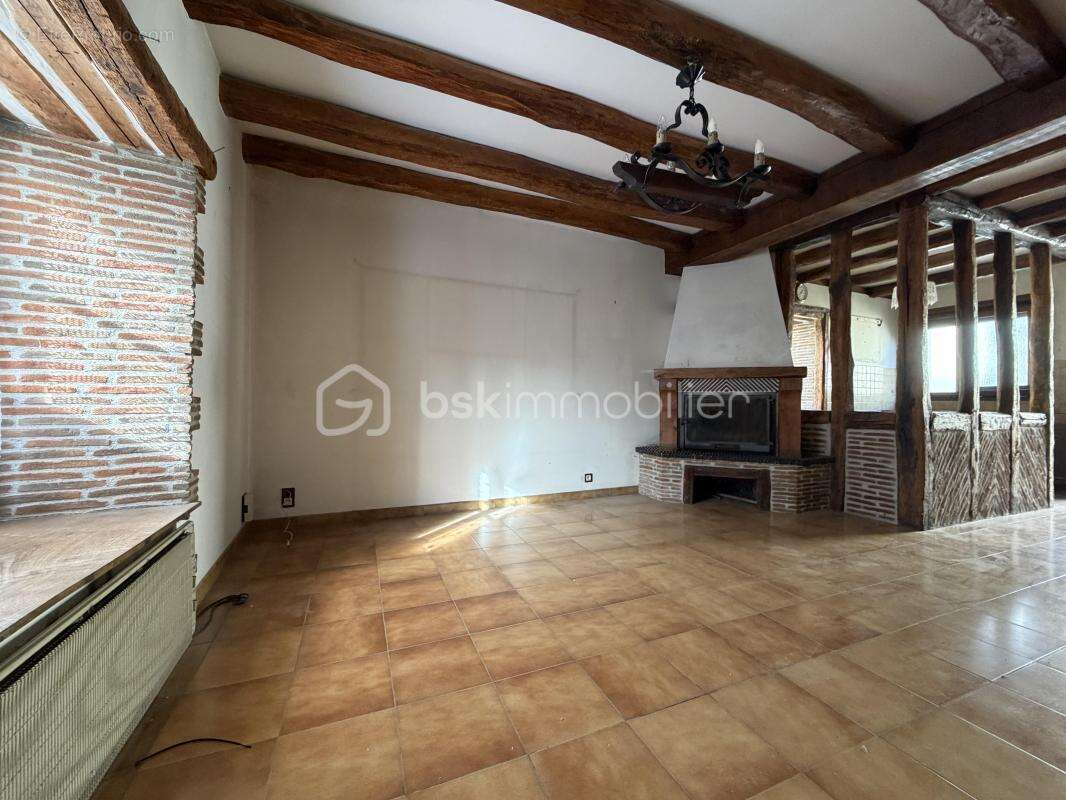 Maison à BALLAINVILLIERS