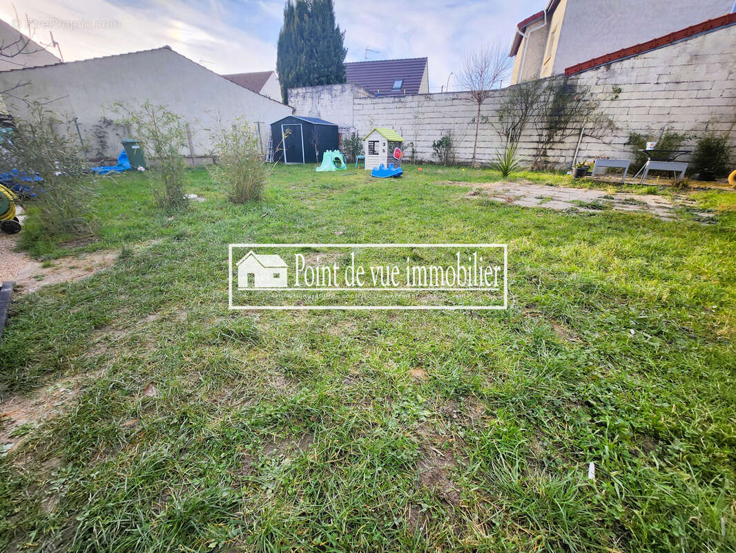 Maison à SAVIGNY-SUR-ORGE