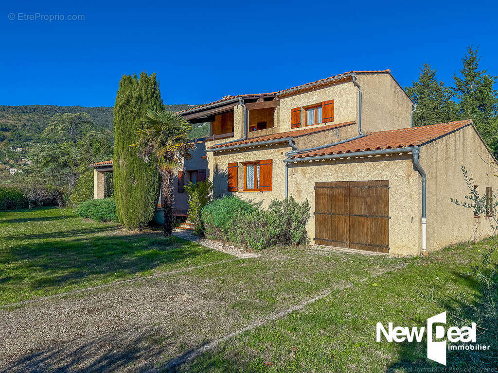 Maison à SEILLANS