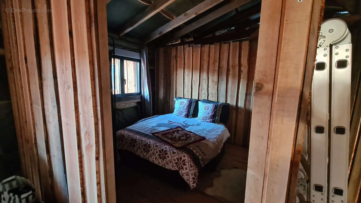 Maison à GREOLIERES