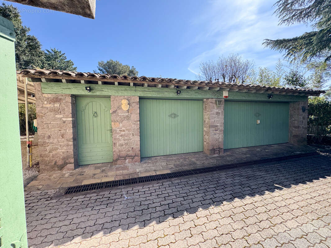 Maison à SAINT-RAPHAEL