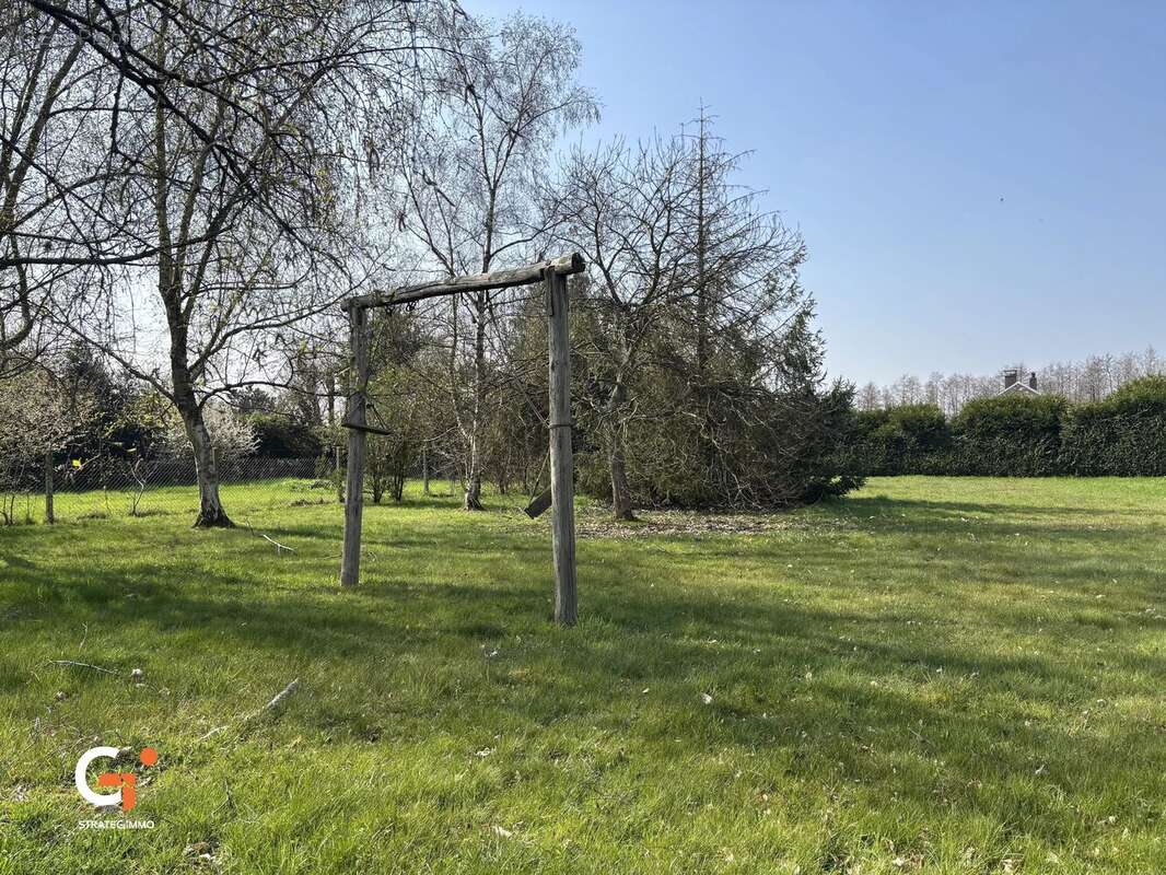 Maison à LES HOGUES